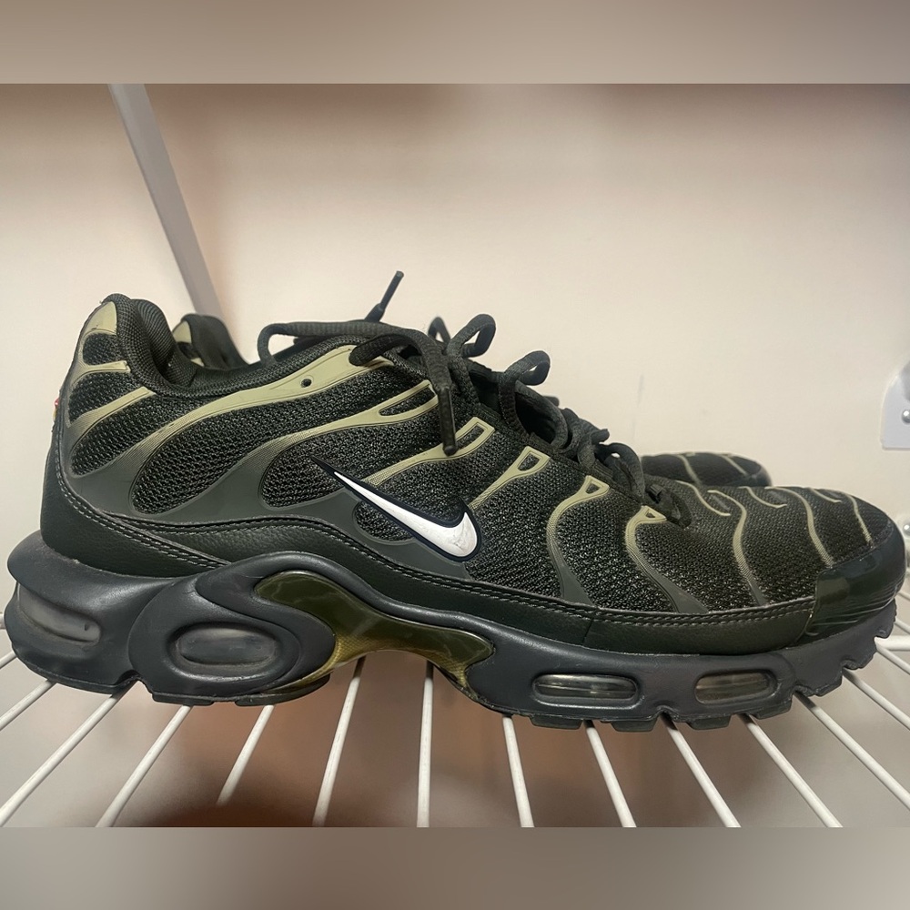 Men’s Nike Black and Green Air Max Plus